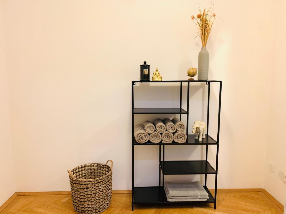 Ruhige Wohnung Im Gasometer Wien *Wifi*U3*Netflix* Екстериор снимка