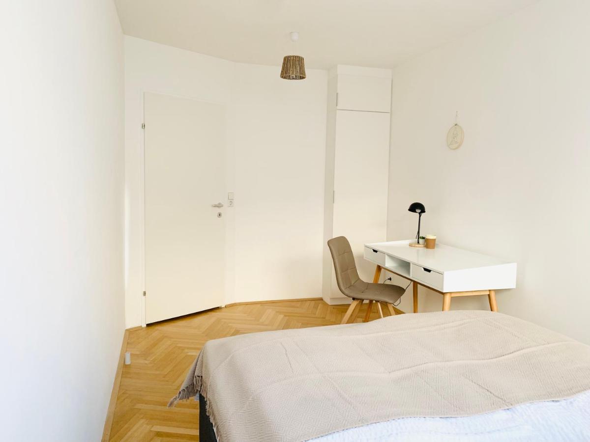 Ruhige Wohnung Im Gasometer Wien *Wifi*U3*Netflix* Екстериор снимка